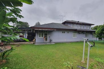 Bungalow In Titiwangsa Huge Land
