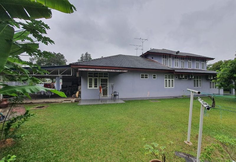 Bungalow In Titiwangsa Huge Land