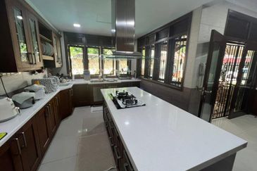 Superb Finishing Bungalow (ready to move in)