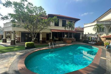 Superb Finishing Bungalow (ready to move in)