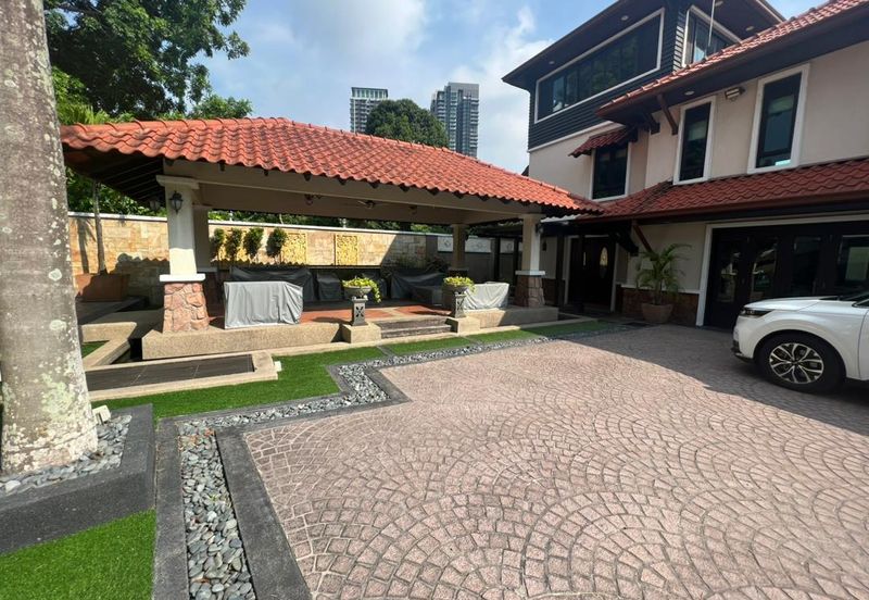 Superb Finishing Bungalow (ready to move in)