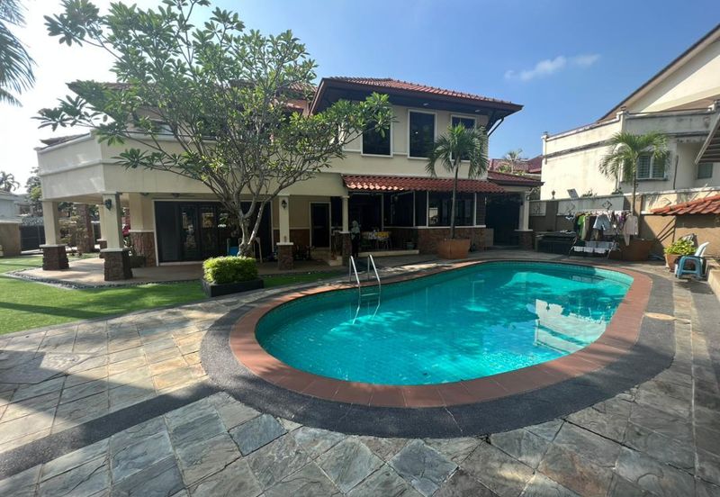 Superb Finishing Bungalow (ready to move in)