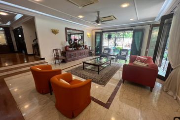 Superb Finishing Bungalow (ready to move in)