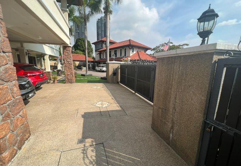 Superb Finishing Bungalow (ready to move in)