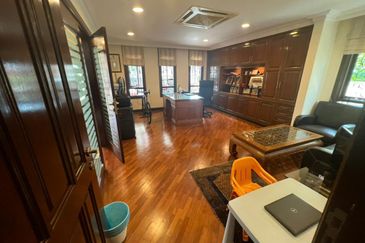 Superb Finishing Bungalow (ready to move in)