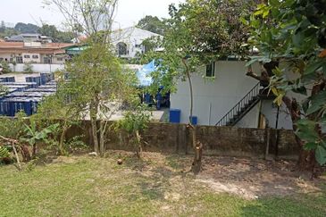 Commercial Bungalow Along Main Road