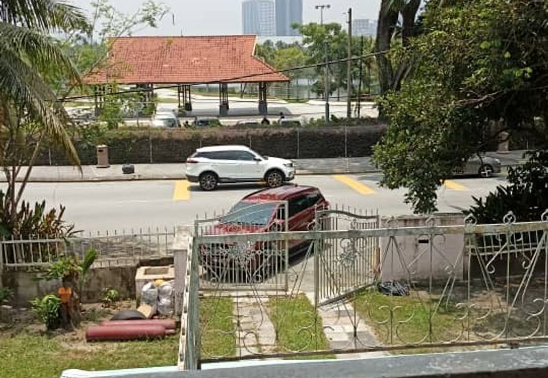 Commercial Bungalow Along Main Road