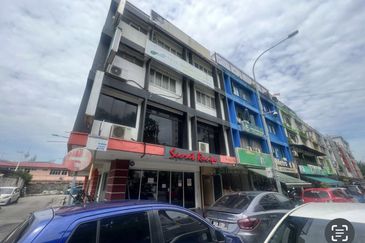Jalan Sentul