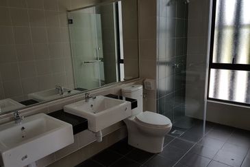 Persiaran Puncak Alam 2 