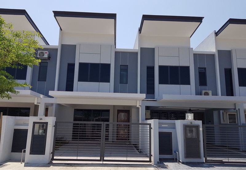 Taman Dahlia, Sepang