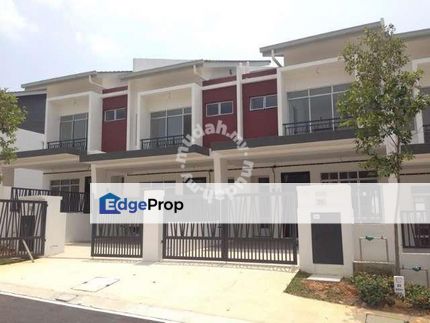 Owner bankrupd Bandar puchong 24 x 80 Freehold , Selangor, USJ