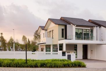 Duta Villa, Setia Alam