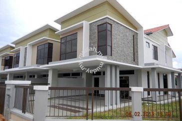 Bandar Mahkota Banting (Brooklands)