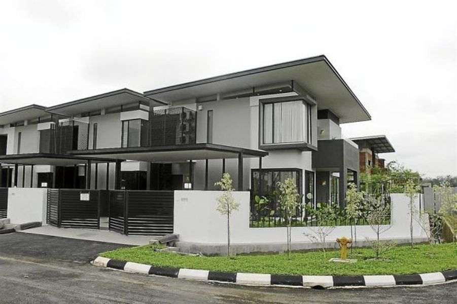 Nr Bangi Town [Hot Selling 2-storey Landed] 22x70 Superlink, Selangor, Bangi