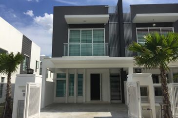 Taman Bunga Raya, Sepang