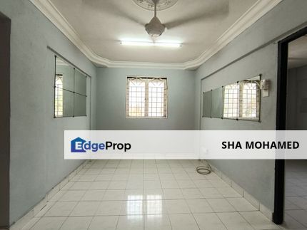 Renovated End Lot Apartment , Selangor, Kota Damansara