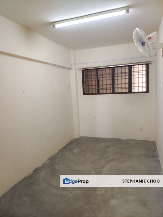 Seri Kembangan, Balakong, Pangsapuri Cempaka Near UPM & Seri Serdang, Selangor, Seri Kembangan