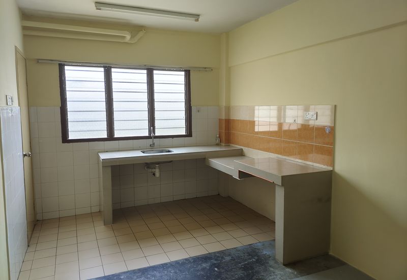 Pangsapuri Cempaka, Seri Kembangan