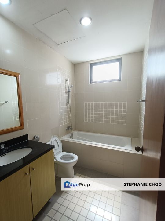 Fully Furnished ,The Heritage Residences Near Serdang UPM & Hospital Serdang, Selangor, Seri Kembangan