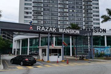 1 Razak Mansion (Residensi Tun Razak)