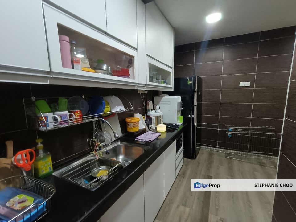 Seri Kembangan,Desa Saujana Condo at Taman Sungai Besi Indah Near The Mines Shopping, Selangor, Seri Kembangan