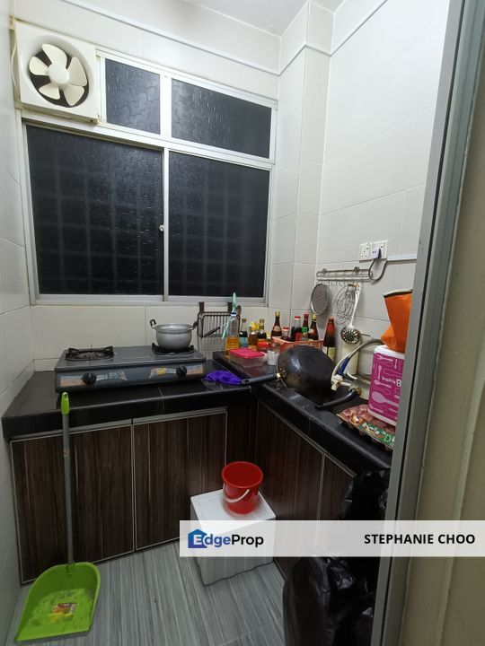 Seri Kembangan,Desa Saujana Condo at Taman Sungai Besi Indah Near The Mines Shopping, Selangor, Seri Kembangan