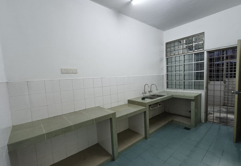 Taman Saujana Puchong