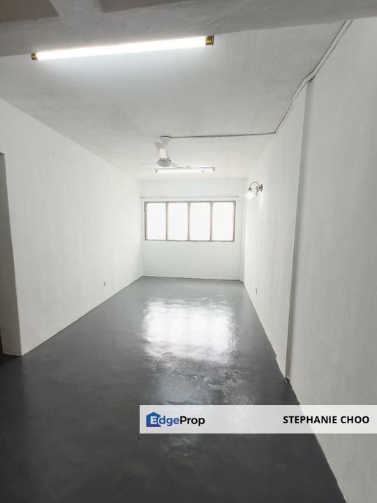 Balakong, Seri Kembangan, Pangsapuri Cempaka Near UPM & Putrajaya, Selangor, Seri Kembangan