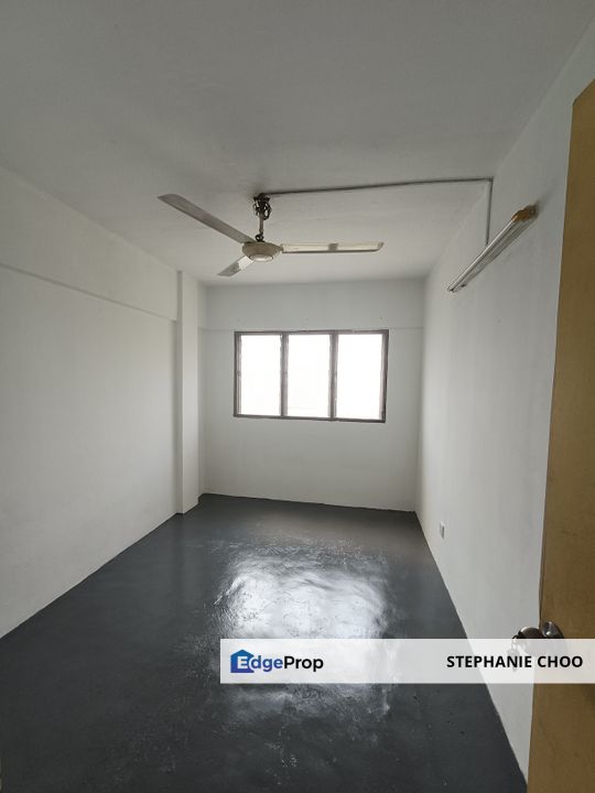 Balakong, Seri Kembangan, Pangsapuri Cempaka Near UPM & Putrajaya, Selangor, Seri Kembangan