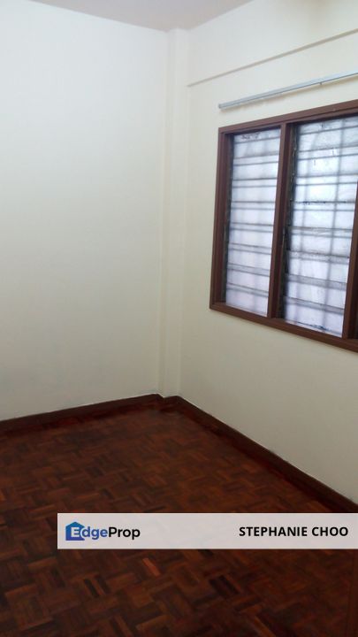 Balakong, LEVEL 1, Pangsapuri Mutiara Apartment Near UPM & Putrajaya, Selangor, Balakong