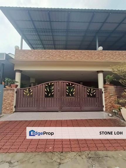 Bercham Double Storey House Facing Field Partially Furnitured For Rent, Perak, Ipoh