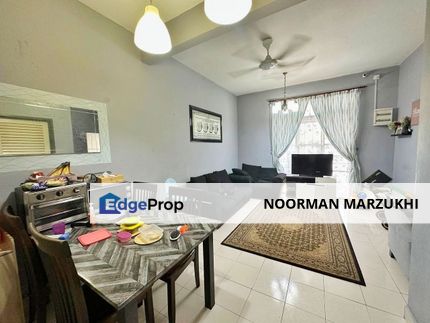 Double Storey Terrace Taman Ixora BBST, Selangor, Sepang