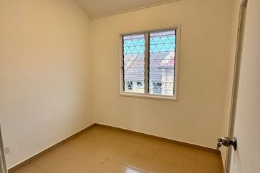 Persiaran Puncak Alam 1 