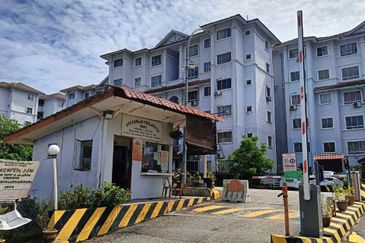 Residensi Warnasari 1