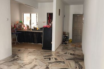 Residensi Warnasari 1