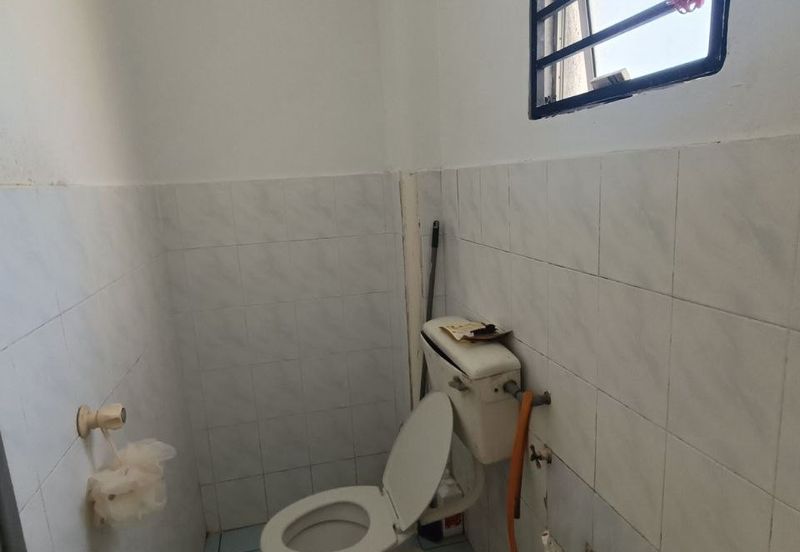 Residensi Warnasari 1