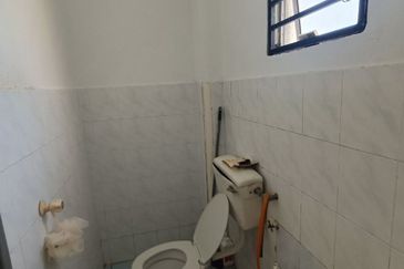 Residensi Warnasari 1