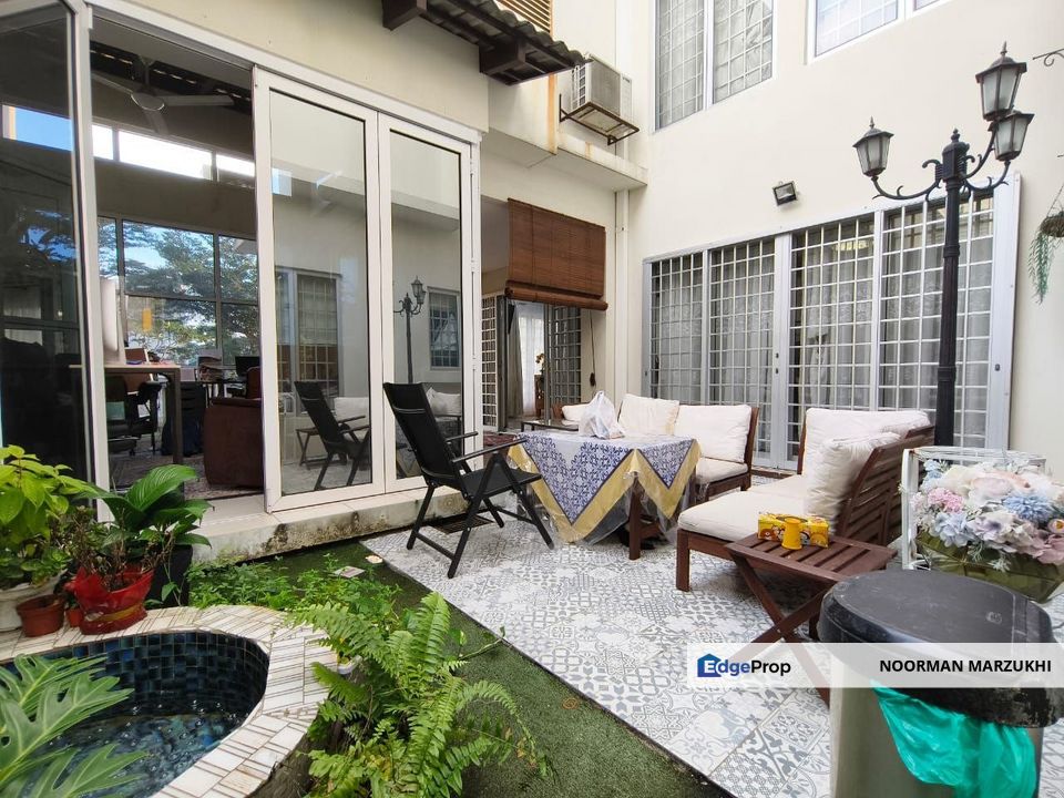 Double Storey Superlink Endlot @Timur Enstek, Negeri Sembilan, Seremban