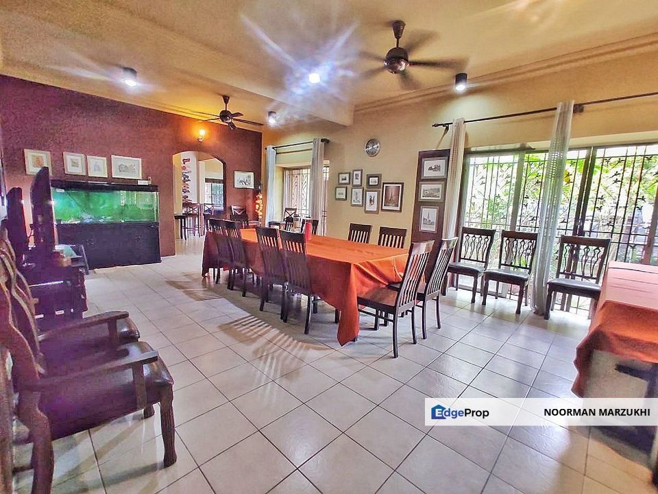 Jalan Arca Bukit Jelutong, Double Storey Endlot For Sale, Selangor, Shah Alam