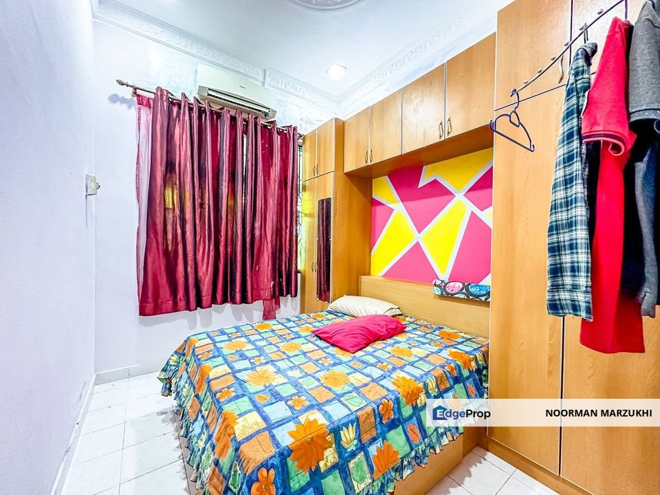 Taman Ixora Salak Tinggi Single Storey Renovated For Sale, Selangor, Sepang