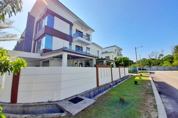 Taman Suria Warisan @ Kota Warisan