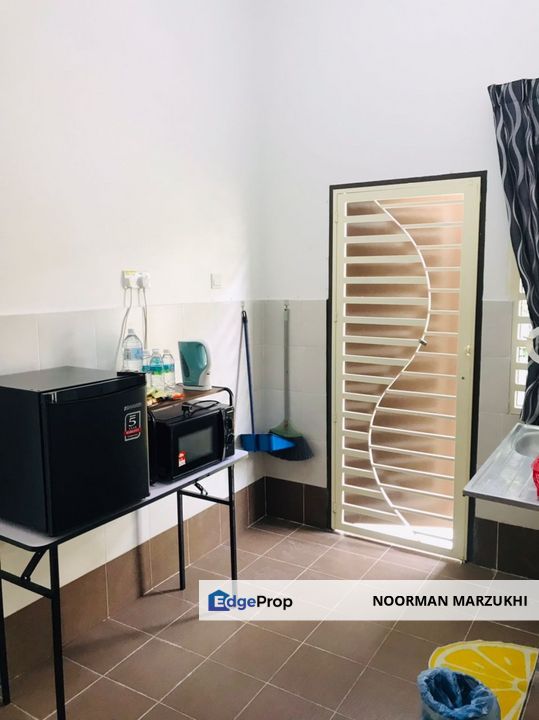 Taman Desa Salak Perkerti Single Storey Semi-D For Sale, Selangor, Sepang