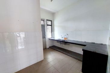 Taman Mawar, Bandar Baru Salak Tinggi