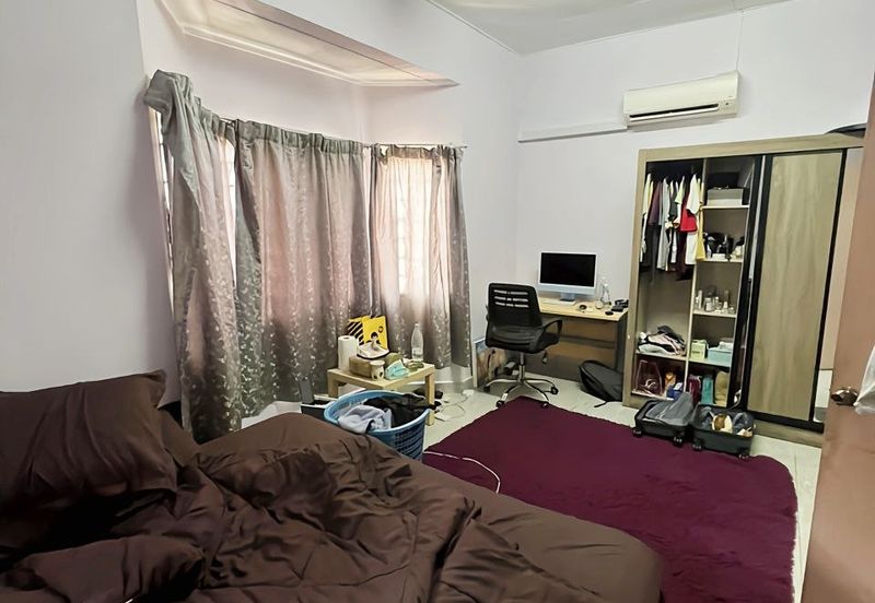 Taman Baiduri, Dengkil