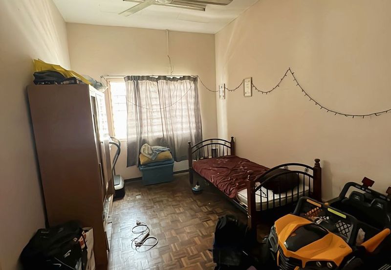 Taman Baiduri, Dengkil