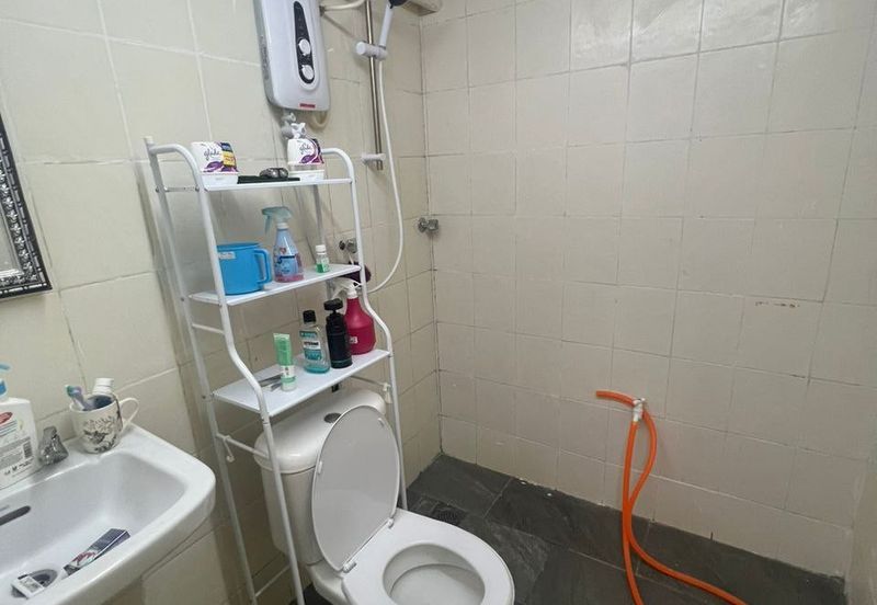 Taman Baiduri, Dengkil