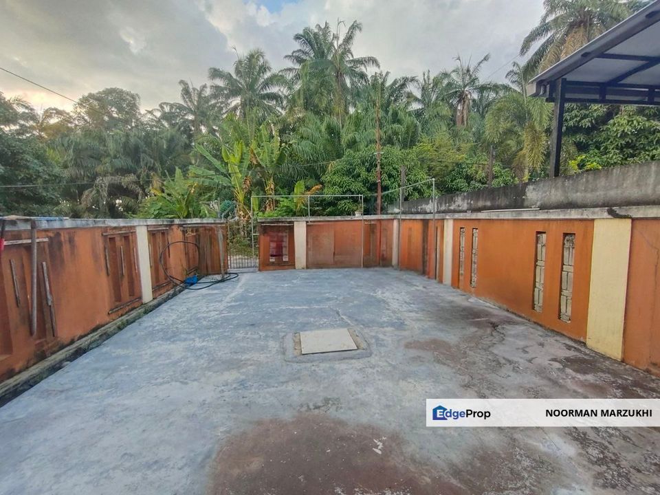 Taman Emas Dengkil, 20 x100 Double Storey Endlot For Sale, Selangor, Sepang