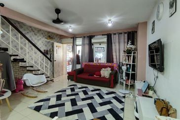 Desa Pinggiran Tanjung