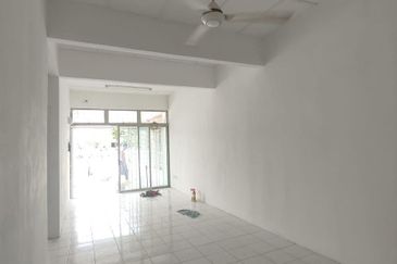 Taman Seroja, Bandar Baru Salak Tinggi