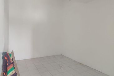 Taman Seroja, Bandar Baru Salak Tinggi